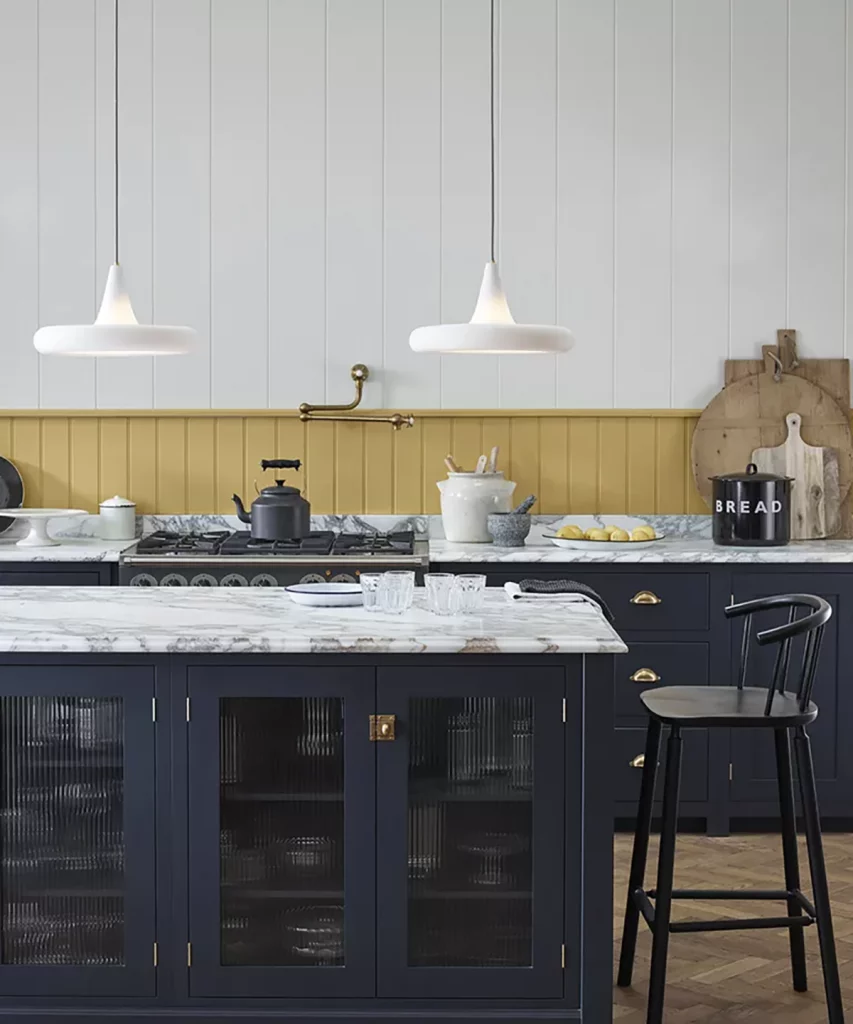 طراحی کابینت آشپزخانه کوچک لاریسا دکو 33
